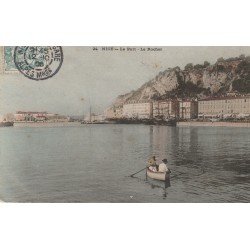 06 NICE. Le Rocher et Pêcheurs en barque au Port 1906