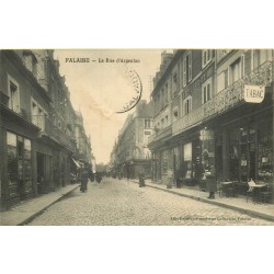 4 cpa 14 FALAISE. Tabac rue Argentan, Lavoir Marie Joly, Sainte-Trinité et Guibray