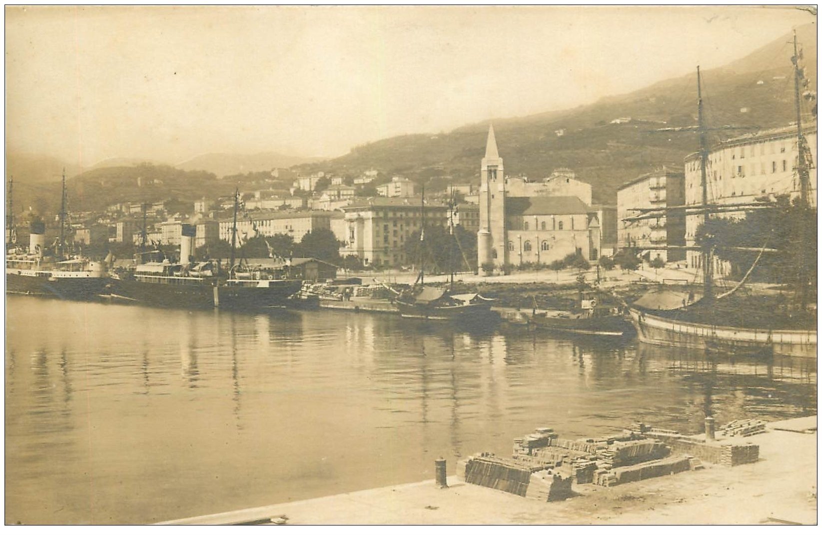 20 BASTIA. Panorama du Port et de la Ville. Carte Photo de luxe LL