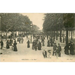 10 cpa ORLEANS. Mail, Martroi rue République, Galeries, Sorel, Jeanne d'Arc, Cathédrale, Hôtel de Ville