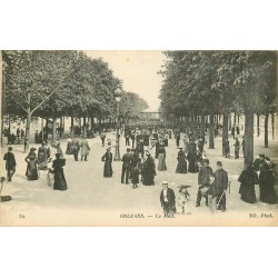 10 cpa ORLEANS Mail Pont Jeanne d'Arc Place Martroi Hôtel Hardouineau Hôtel de Ville Cathédrale